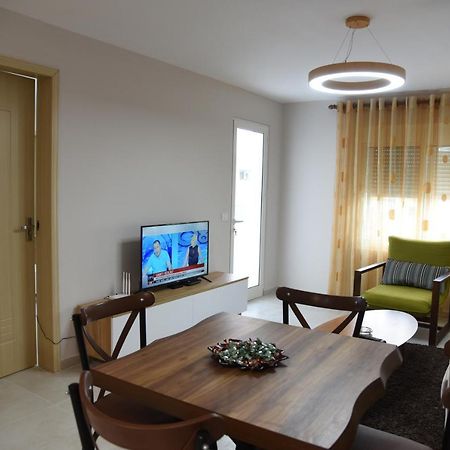 Alex'S Apartment Durres Exterior photo