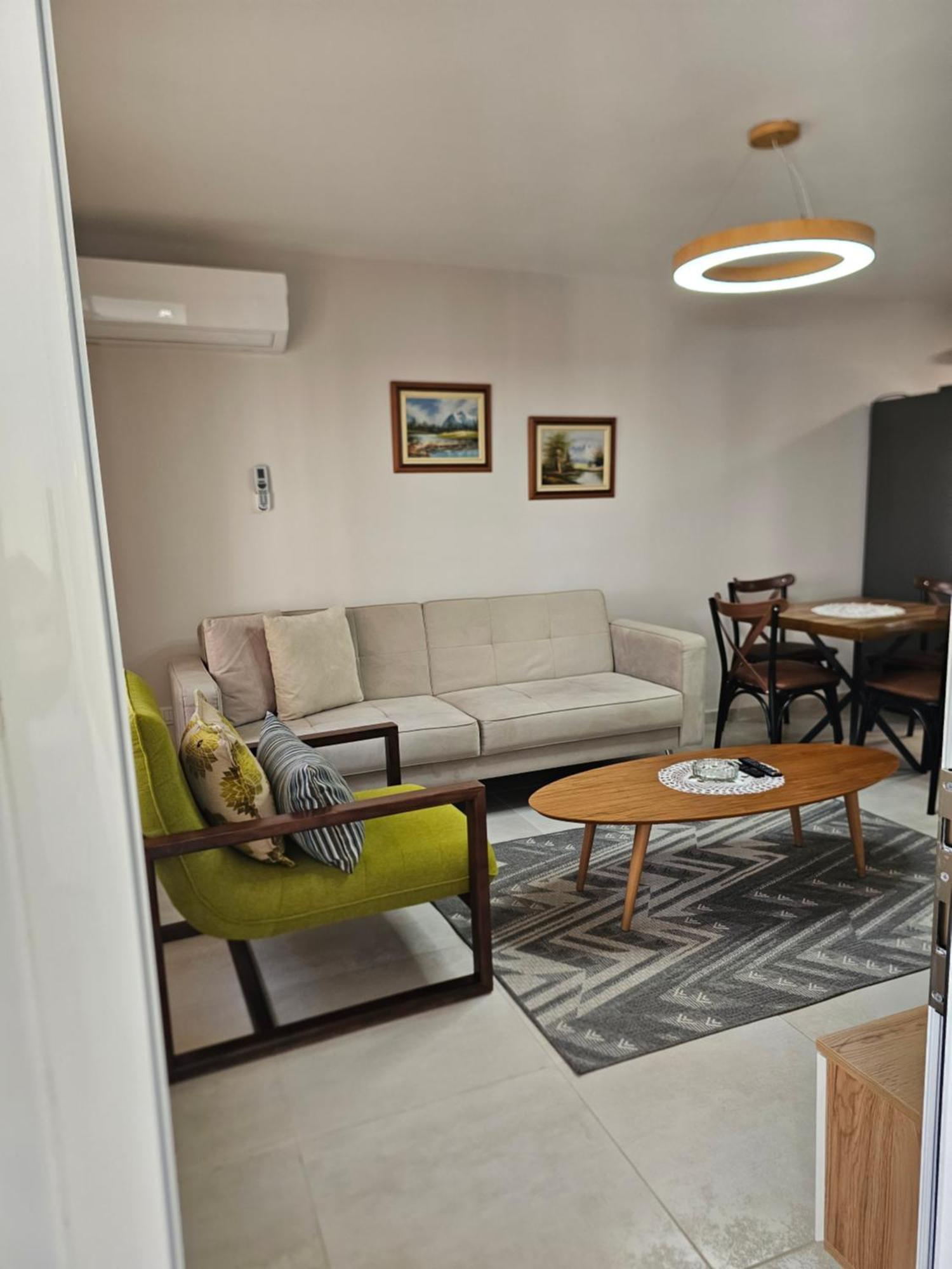 Alex'S Apartment Durres Exterior photo