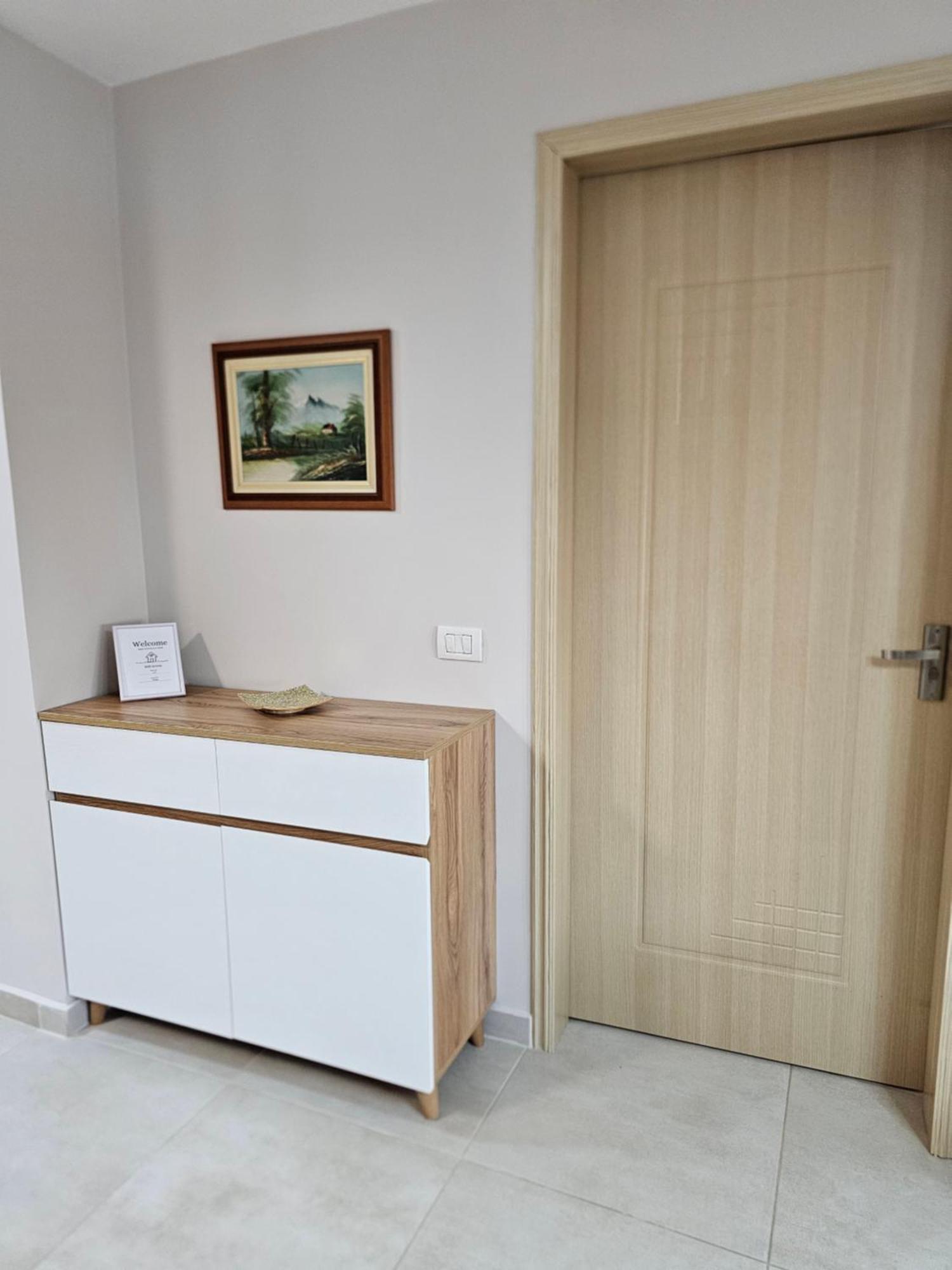 Alex'S Apartment Durres Exterior photo